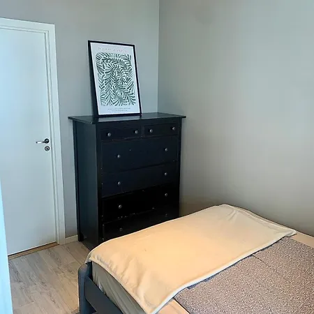 Lys Og Moderne 3-roms Pa Sandsli Bergen